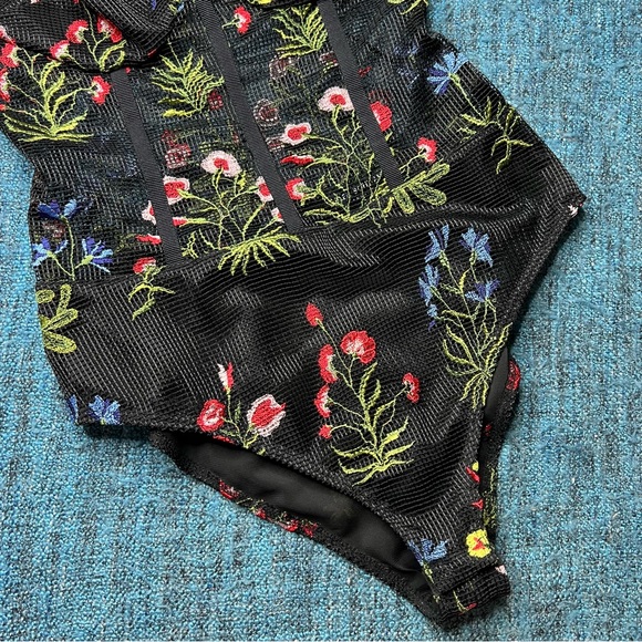 Allen Schwartz Black Mesh Floral Embroidered Bodysuit - Picture 4 of 12